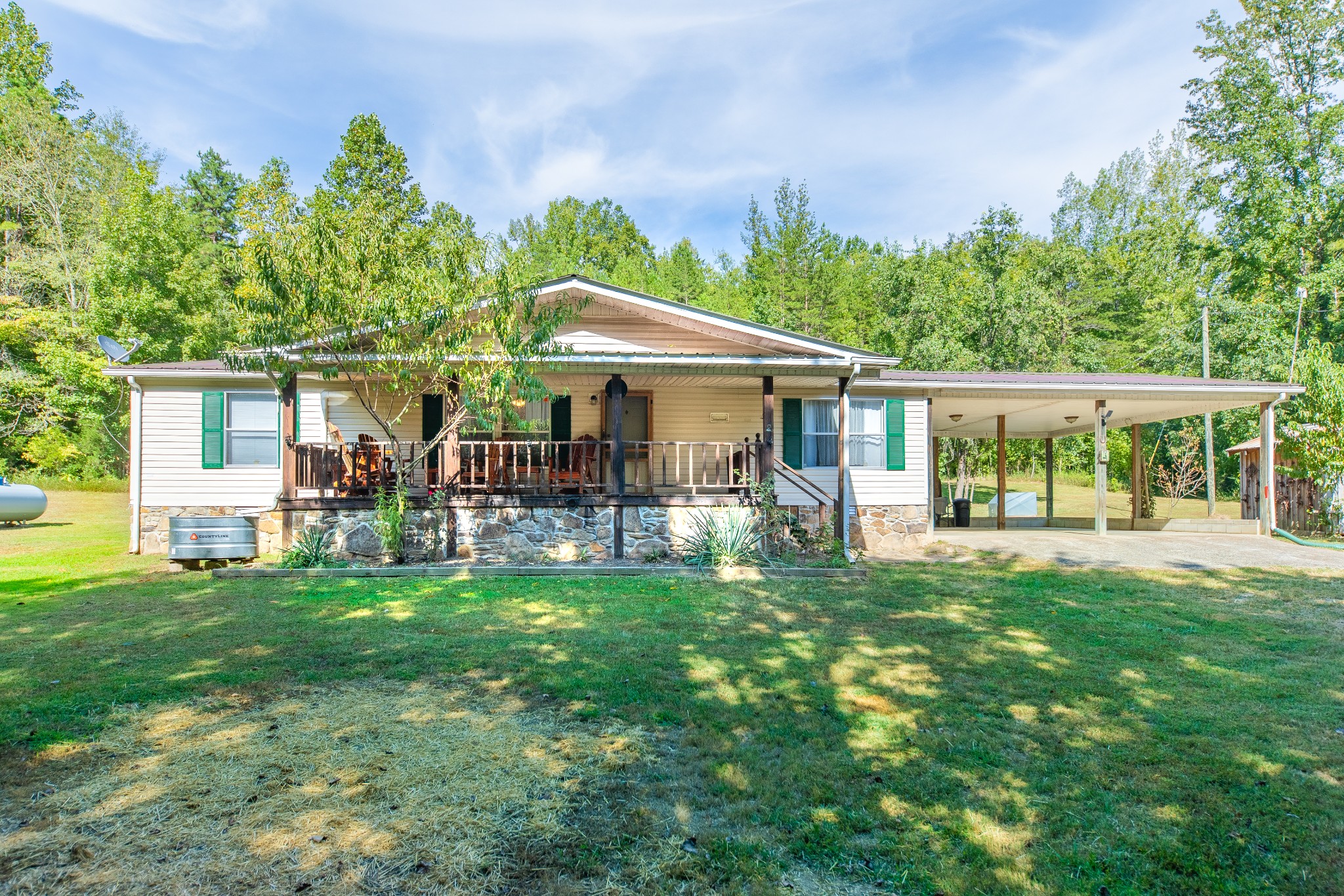 1526 Old Beech Creek Rd