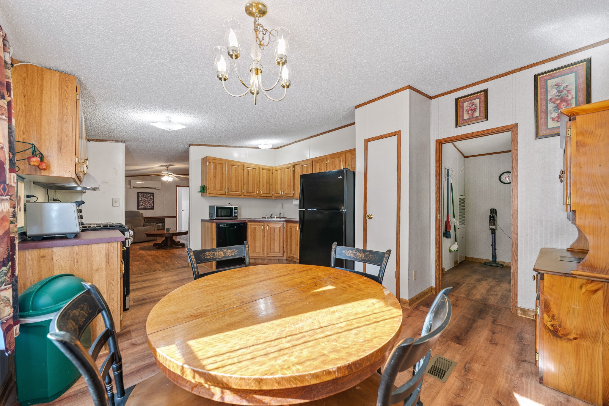1526 Old Beech Creek Rd
