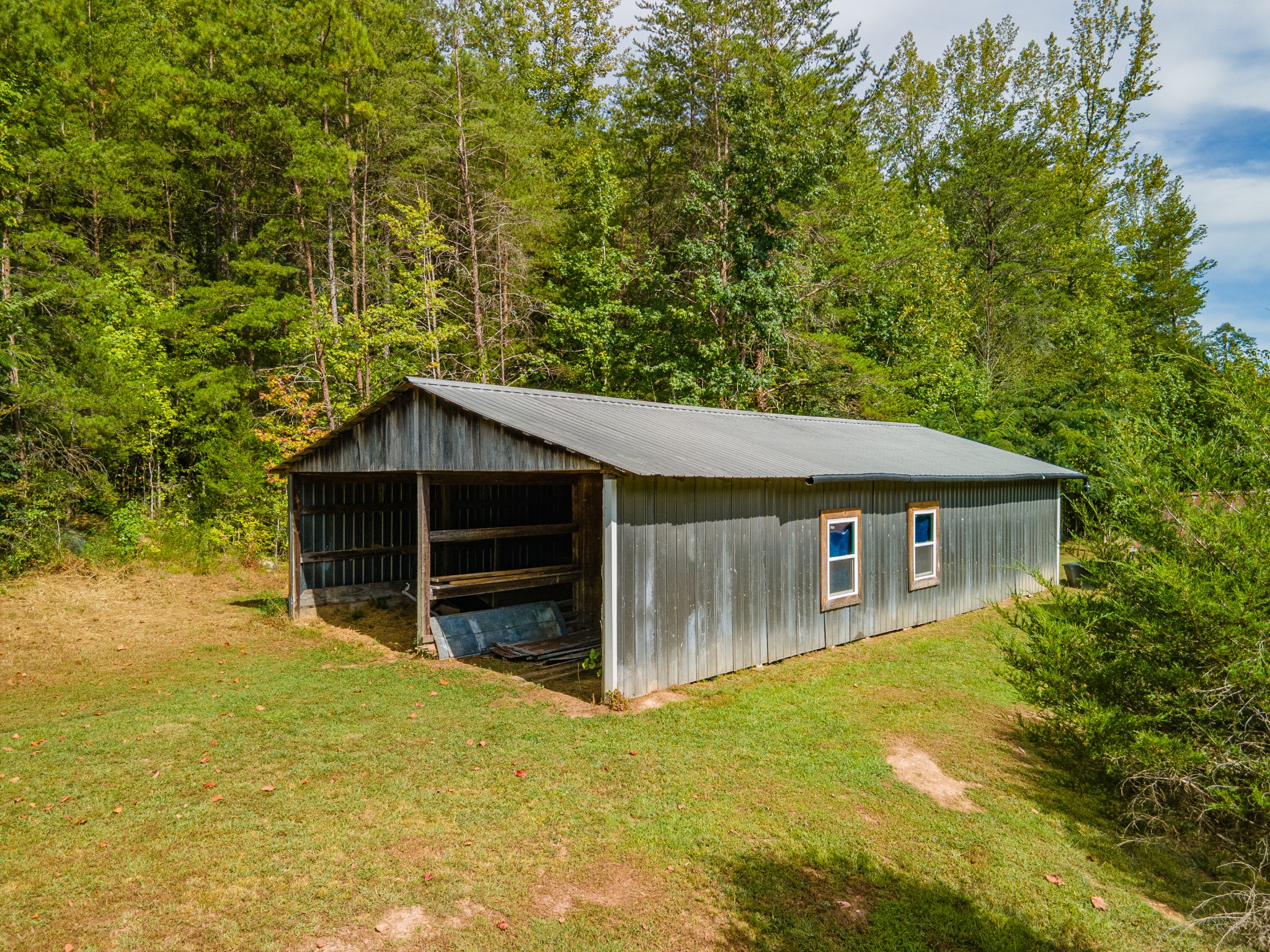 1526 Old Beech Creek Rd