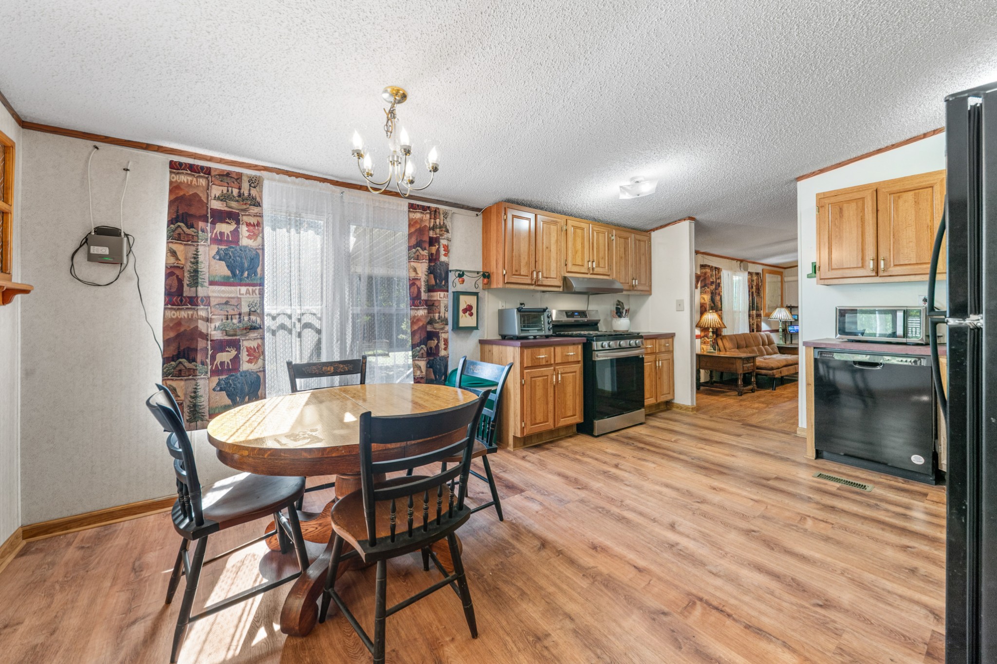 1526 Old Beech Creek Rd