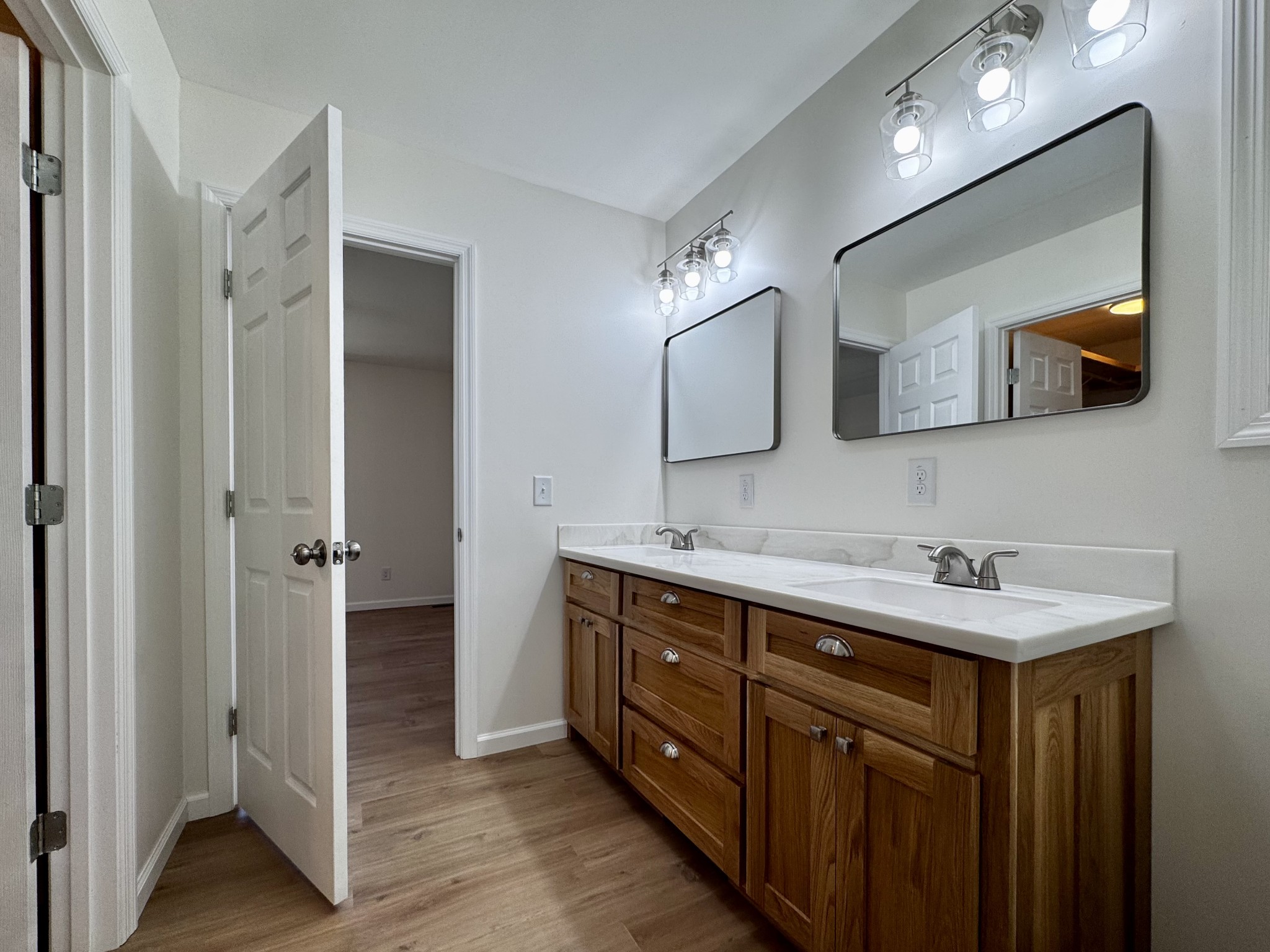 347 Waterloo Rd