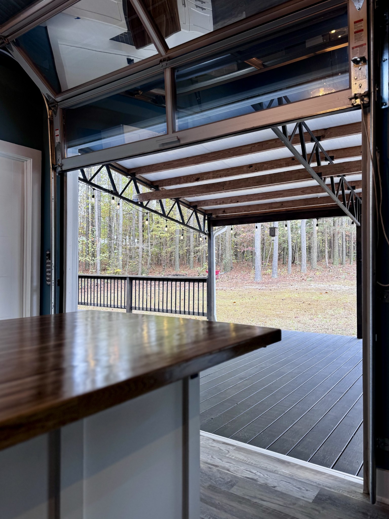 18 Davis Ln