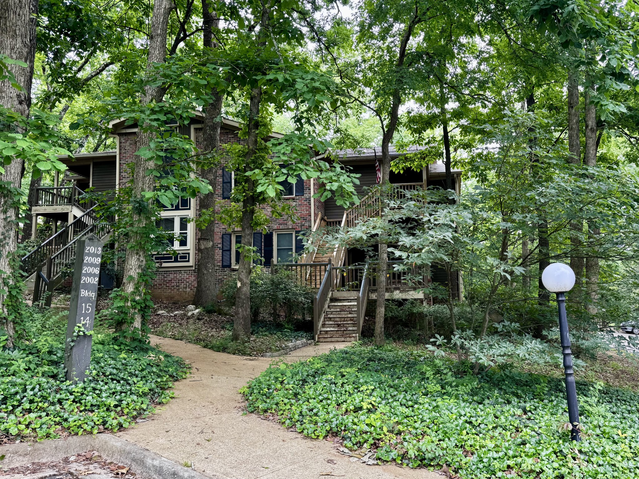 2002 Greenwood Pl, SW