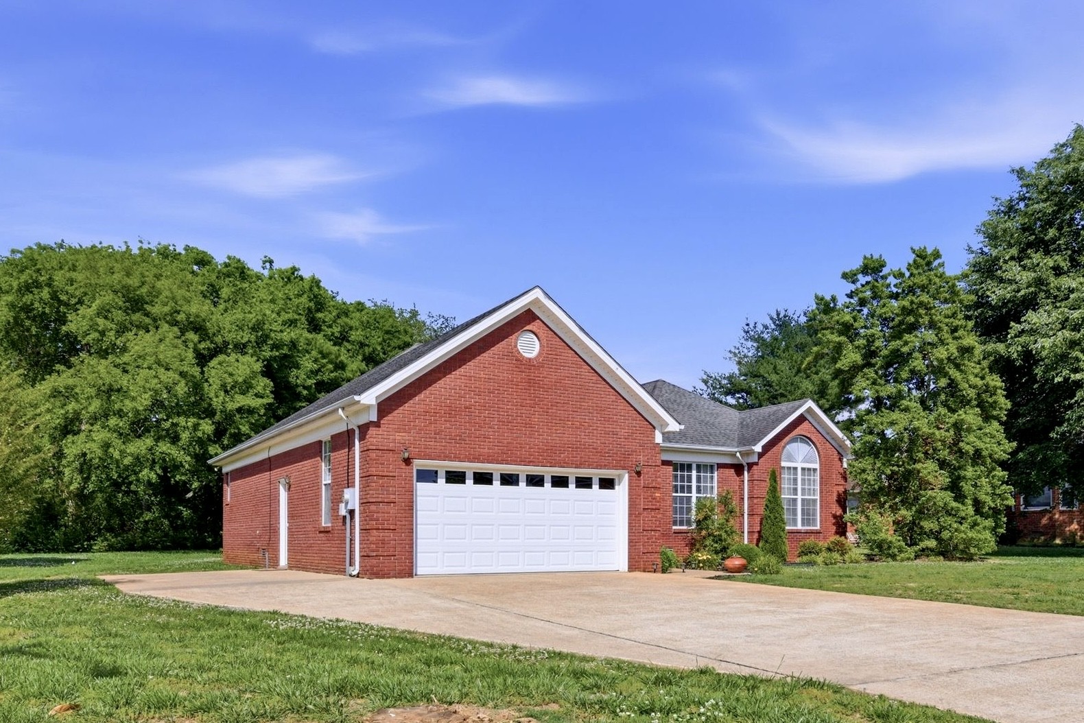 1130 Austin Cir