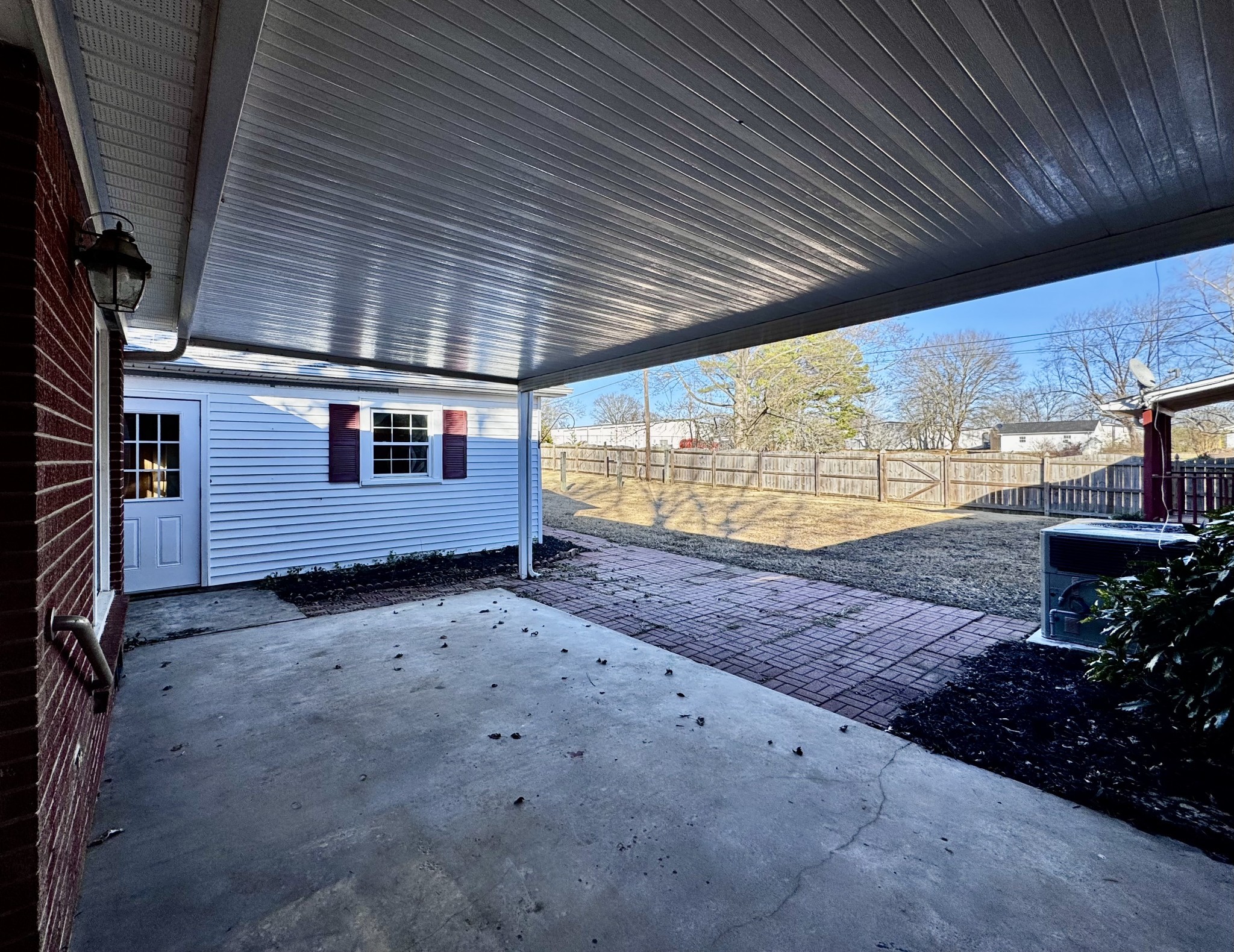 211 Church St