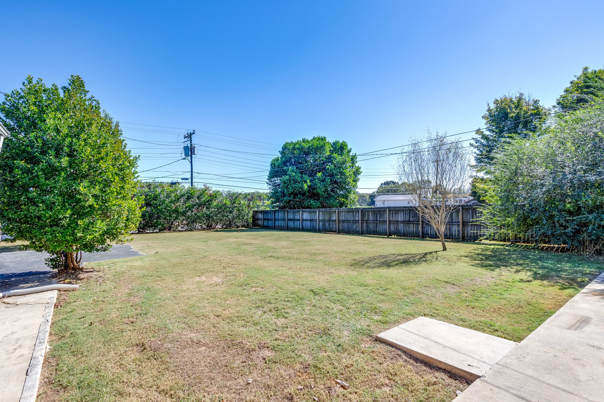 220 Parkes Ave