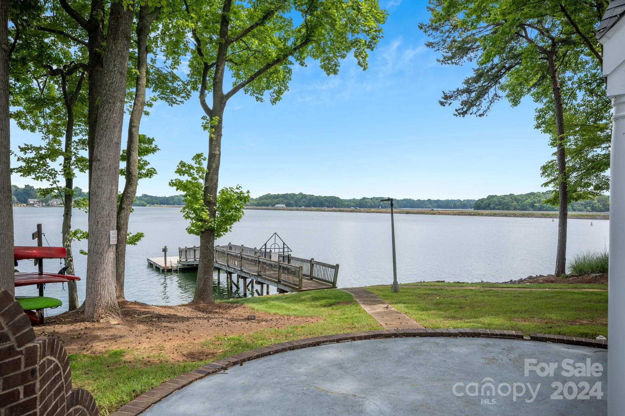 315 Northwest Drive