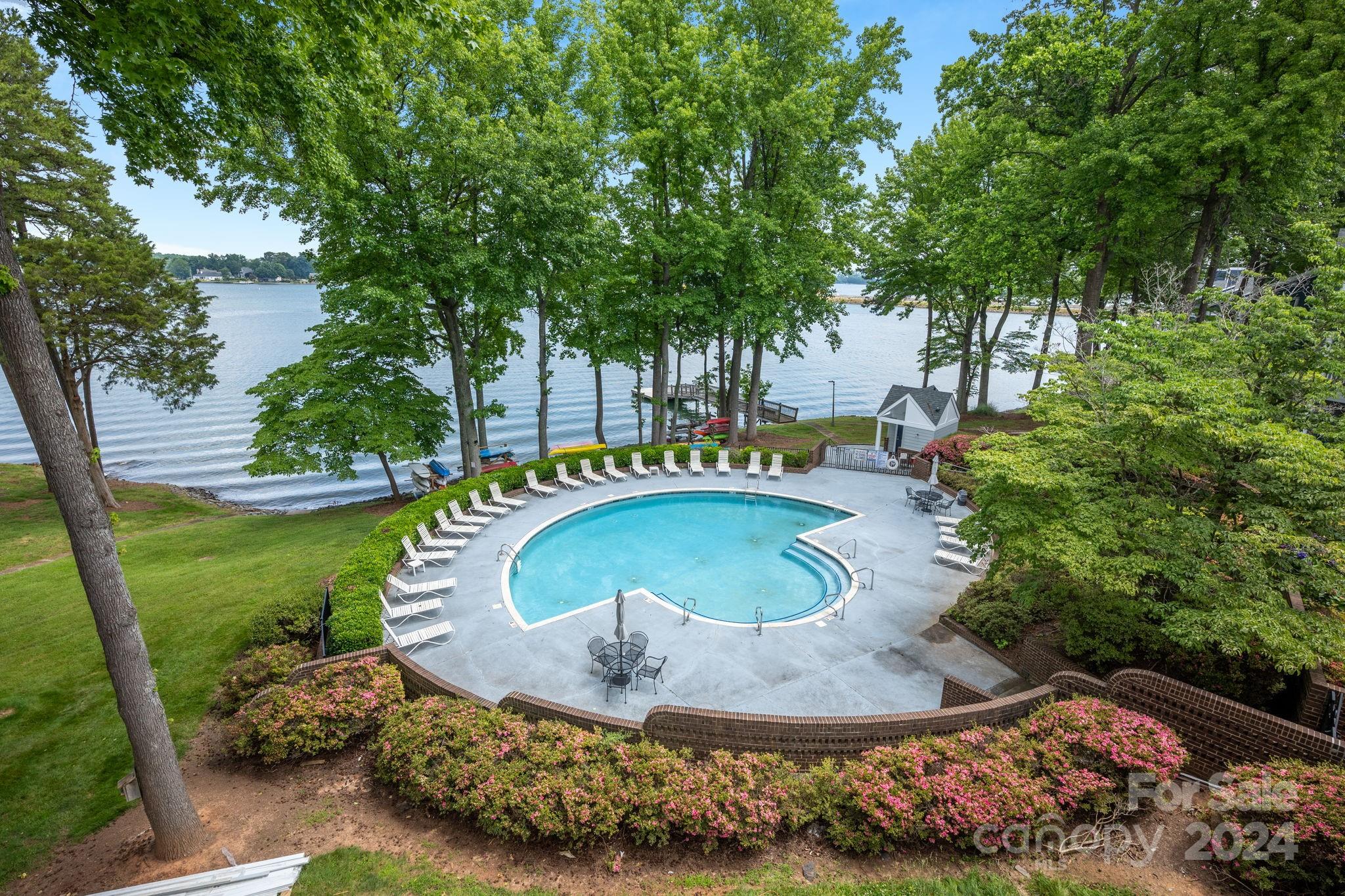315 Northwest Drive