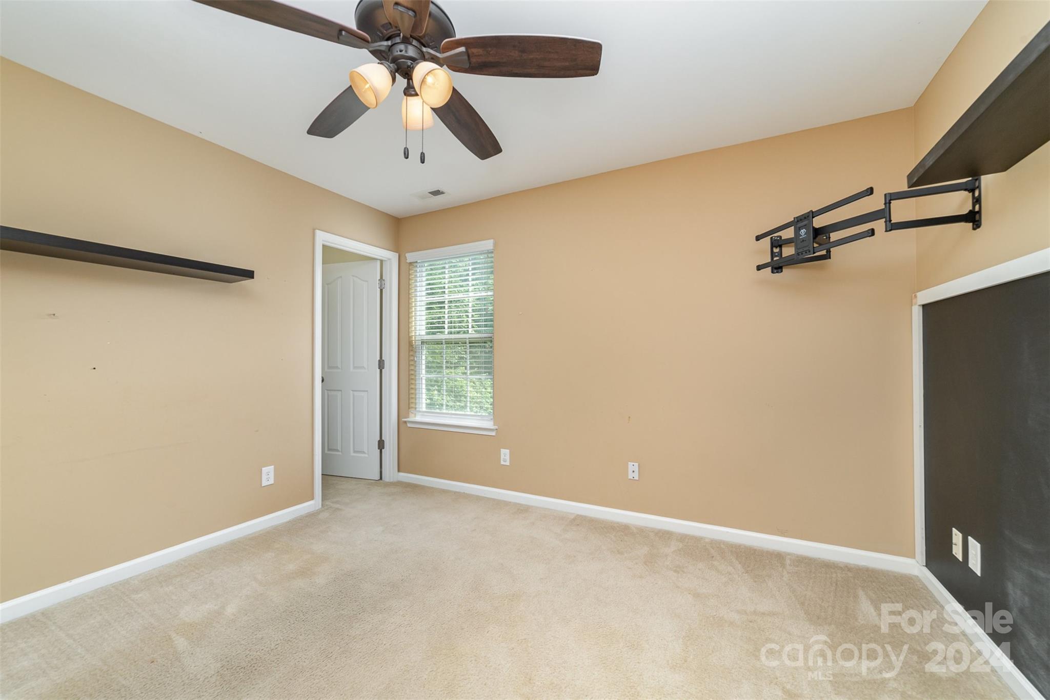 117 Washburn Range Drive