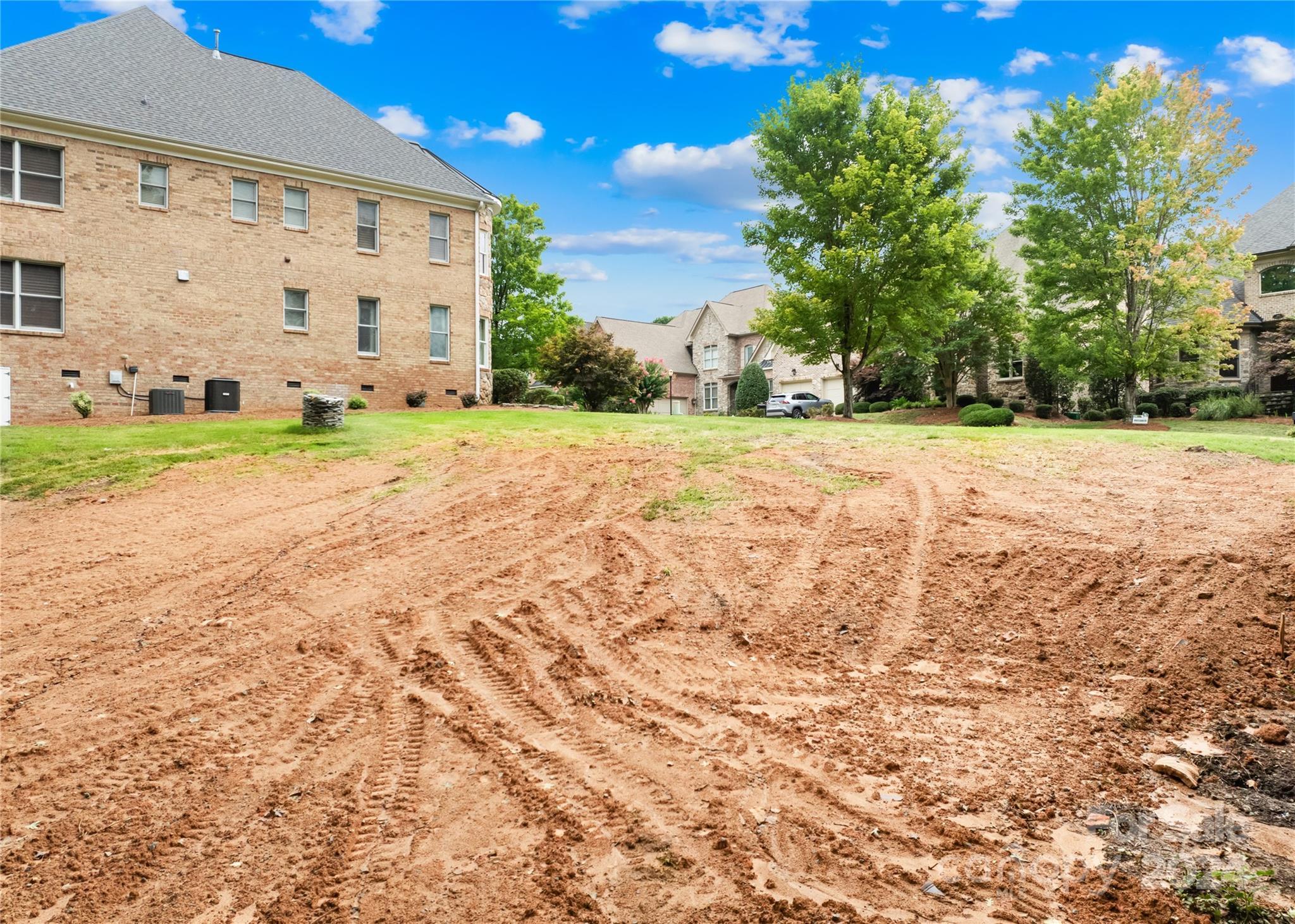 6814 Larrisa Court