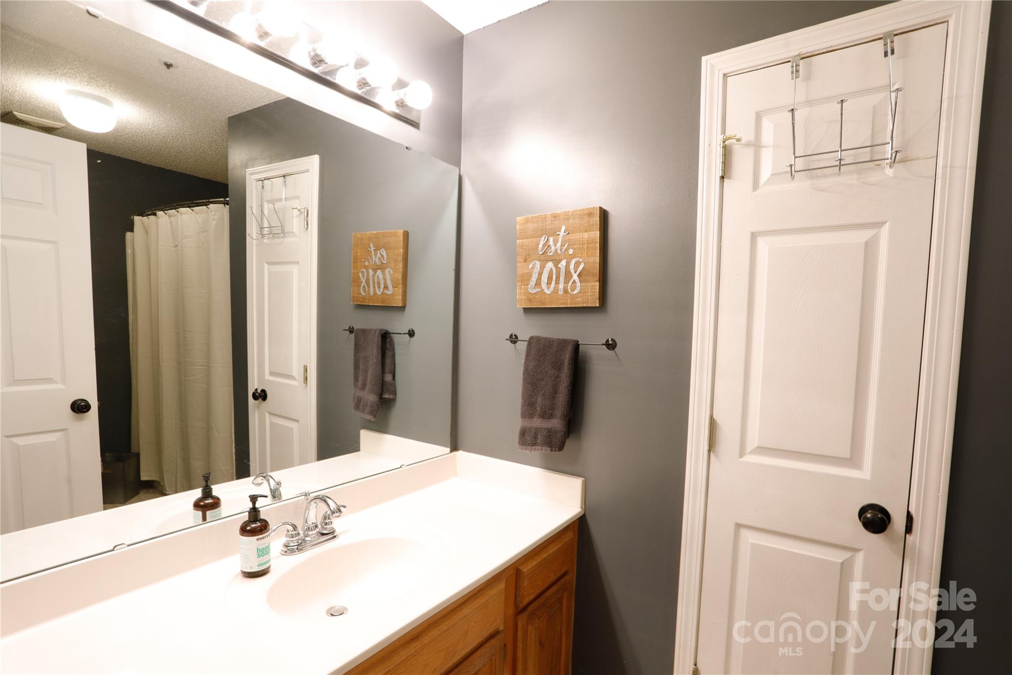 771 Southwest Drive Unit: 22U