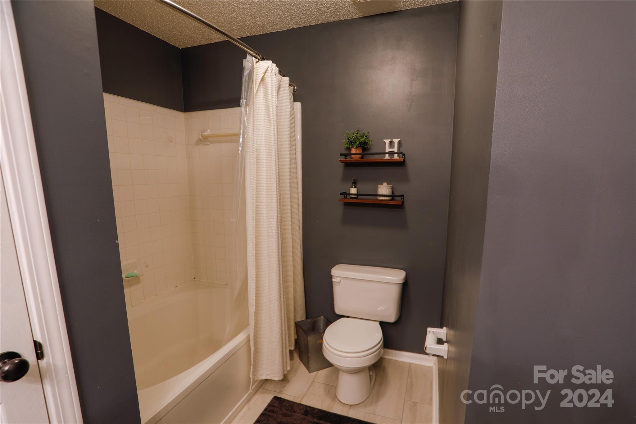 771 Southwest Drive Unit: 22U