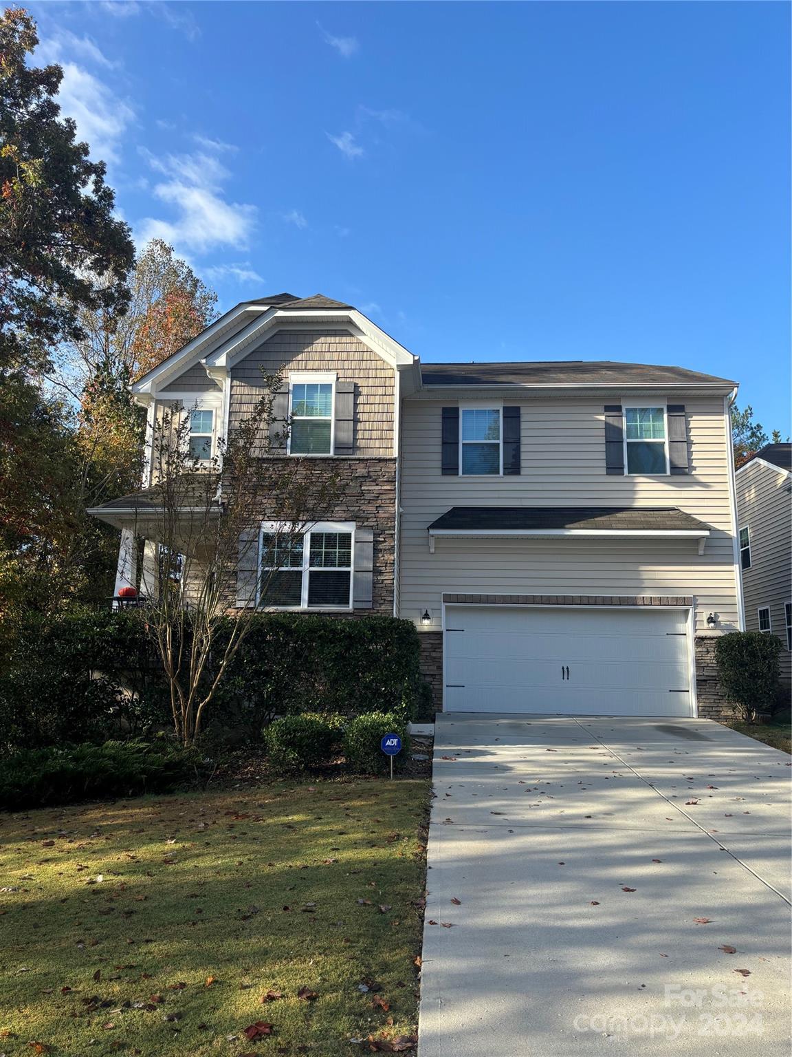 10745 Sapphire Trail