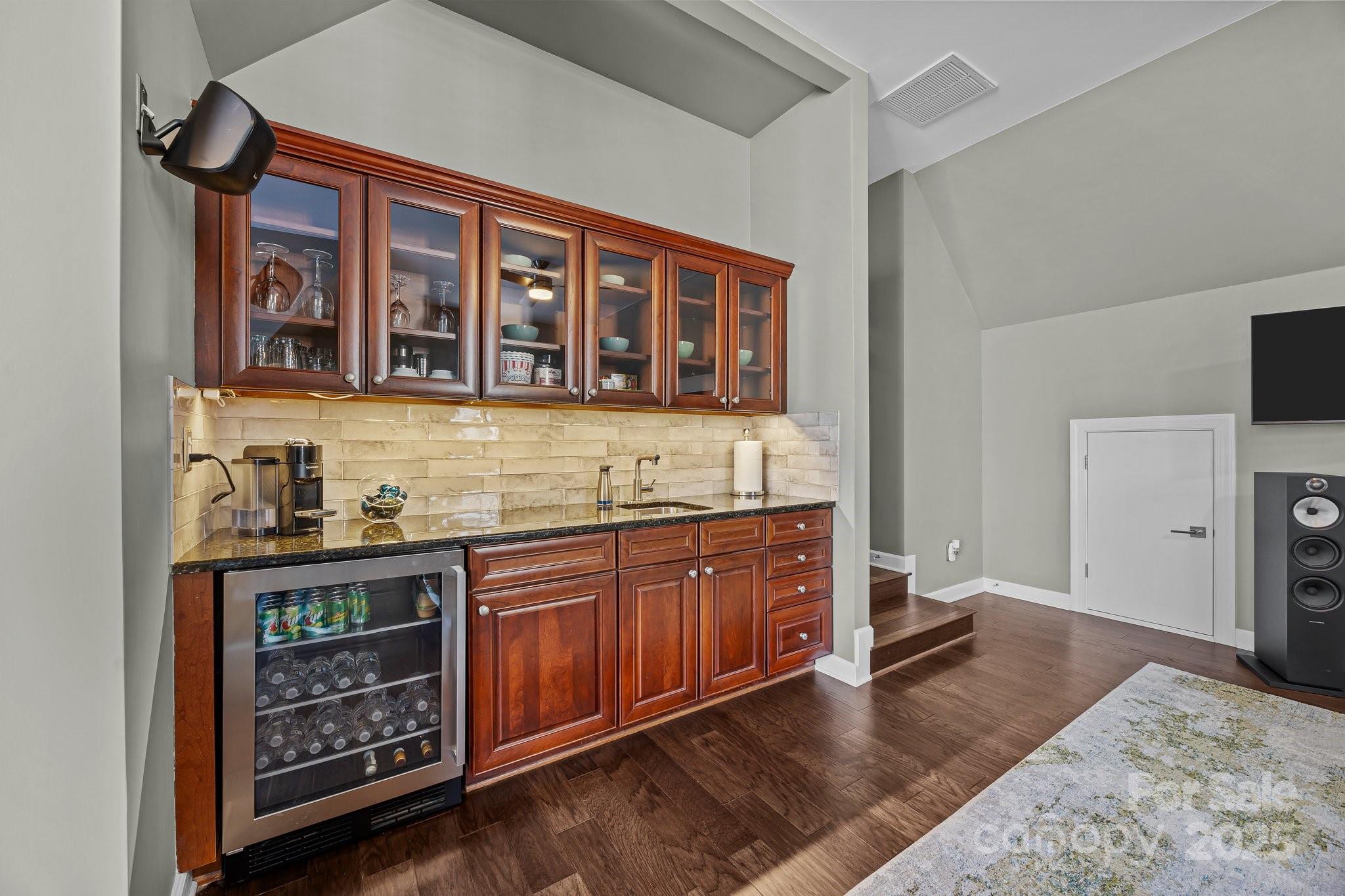 15903 Glen Miro Drive