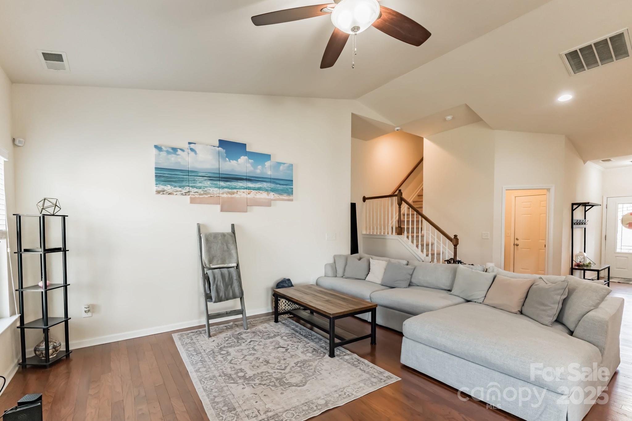 5826 Castlecove Road