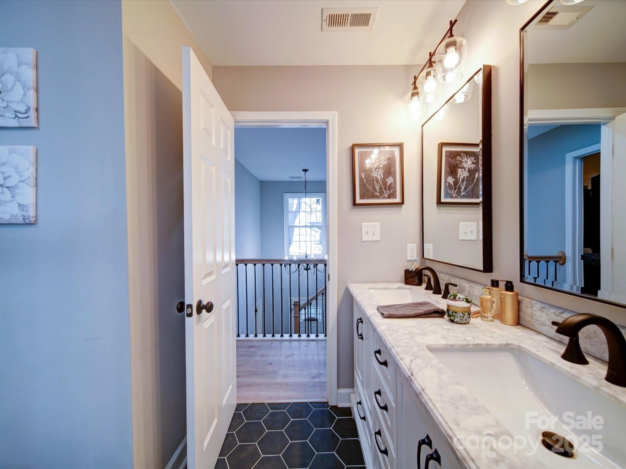 10929 Lassen Court