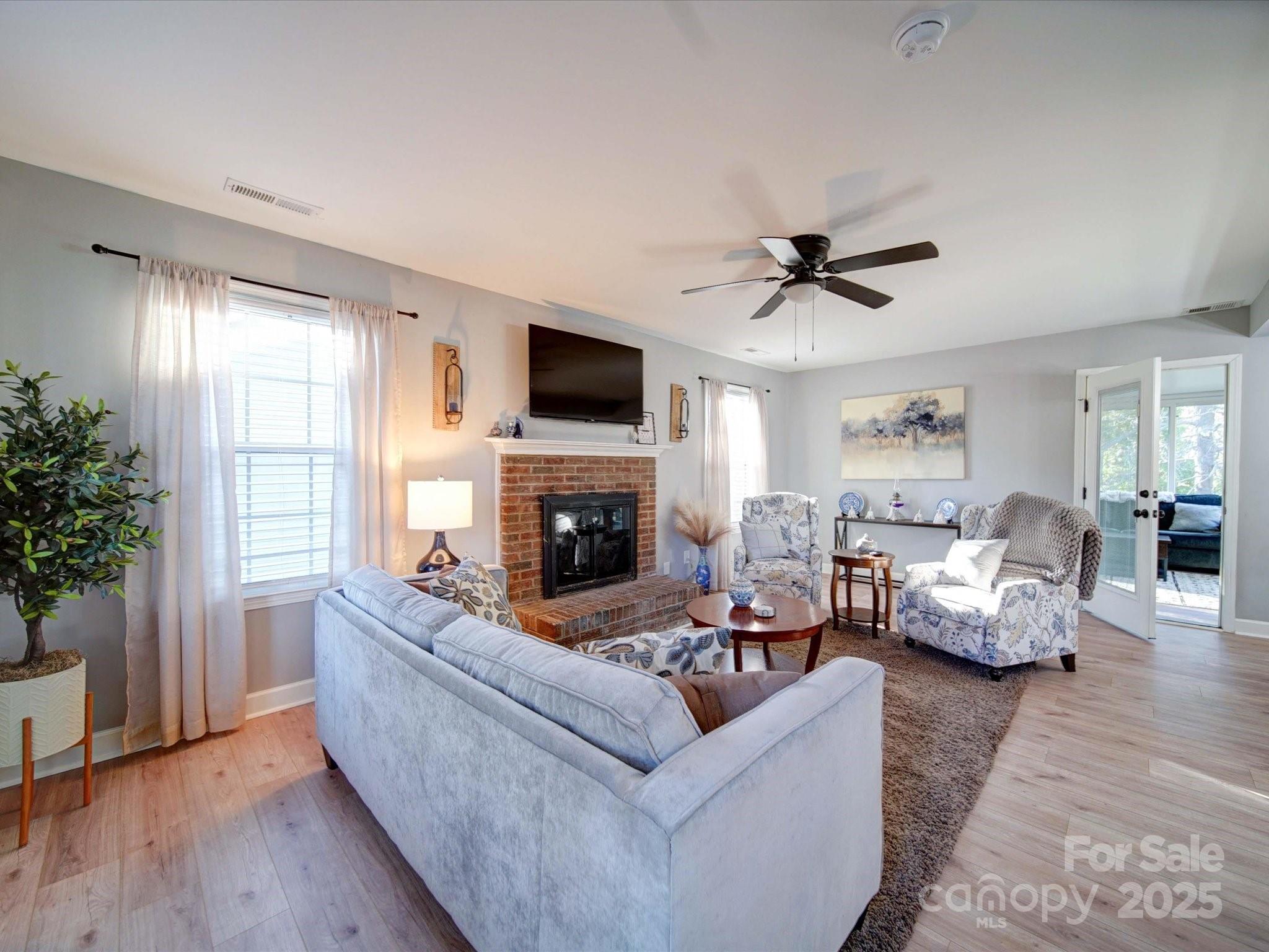 10929 Lassen Court