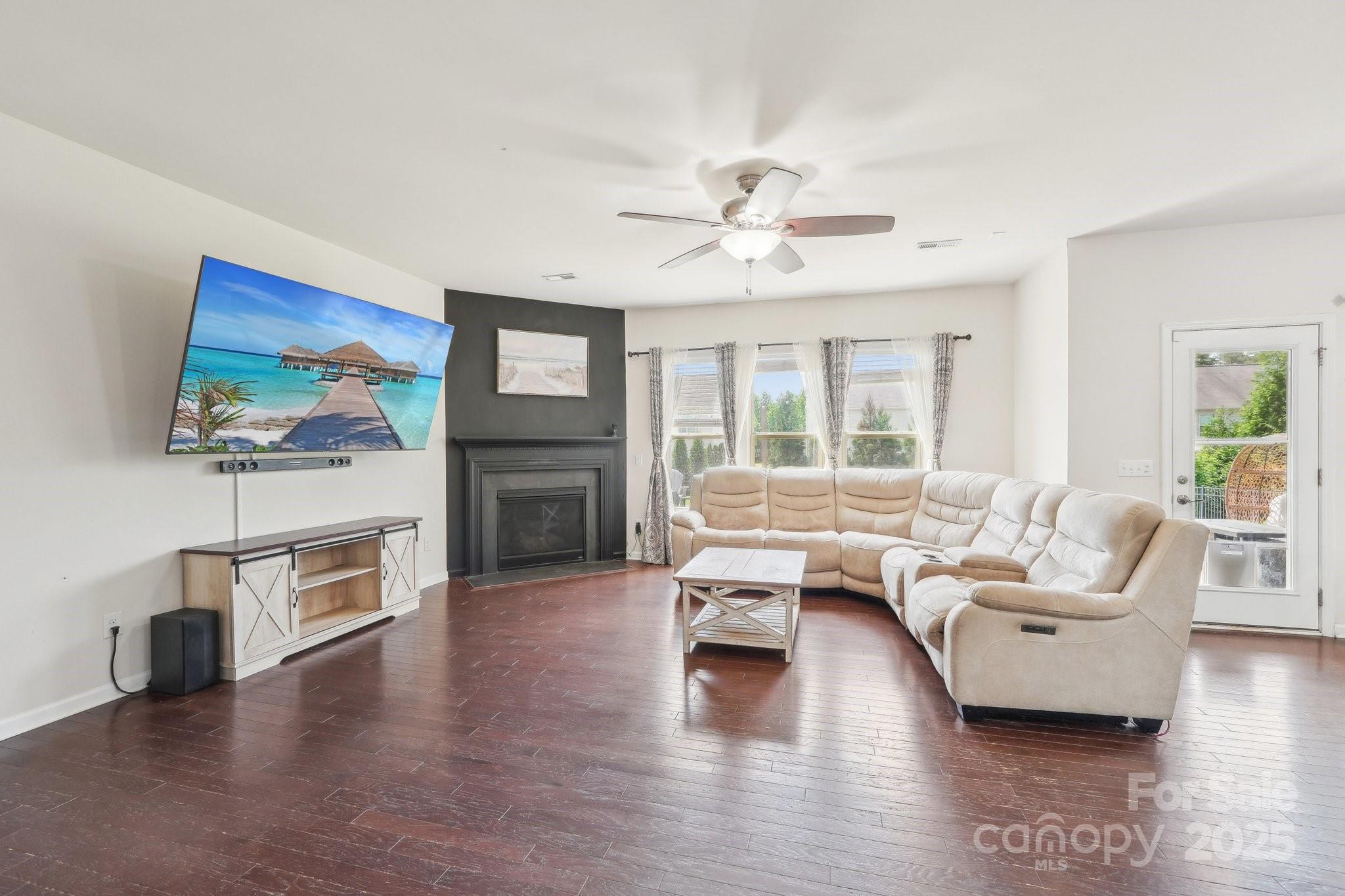 5037 Nighthawk Drive