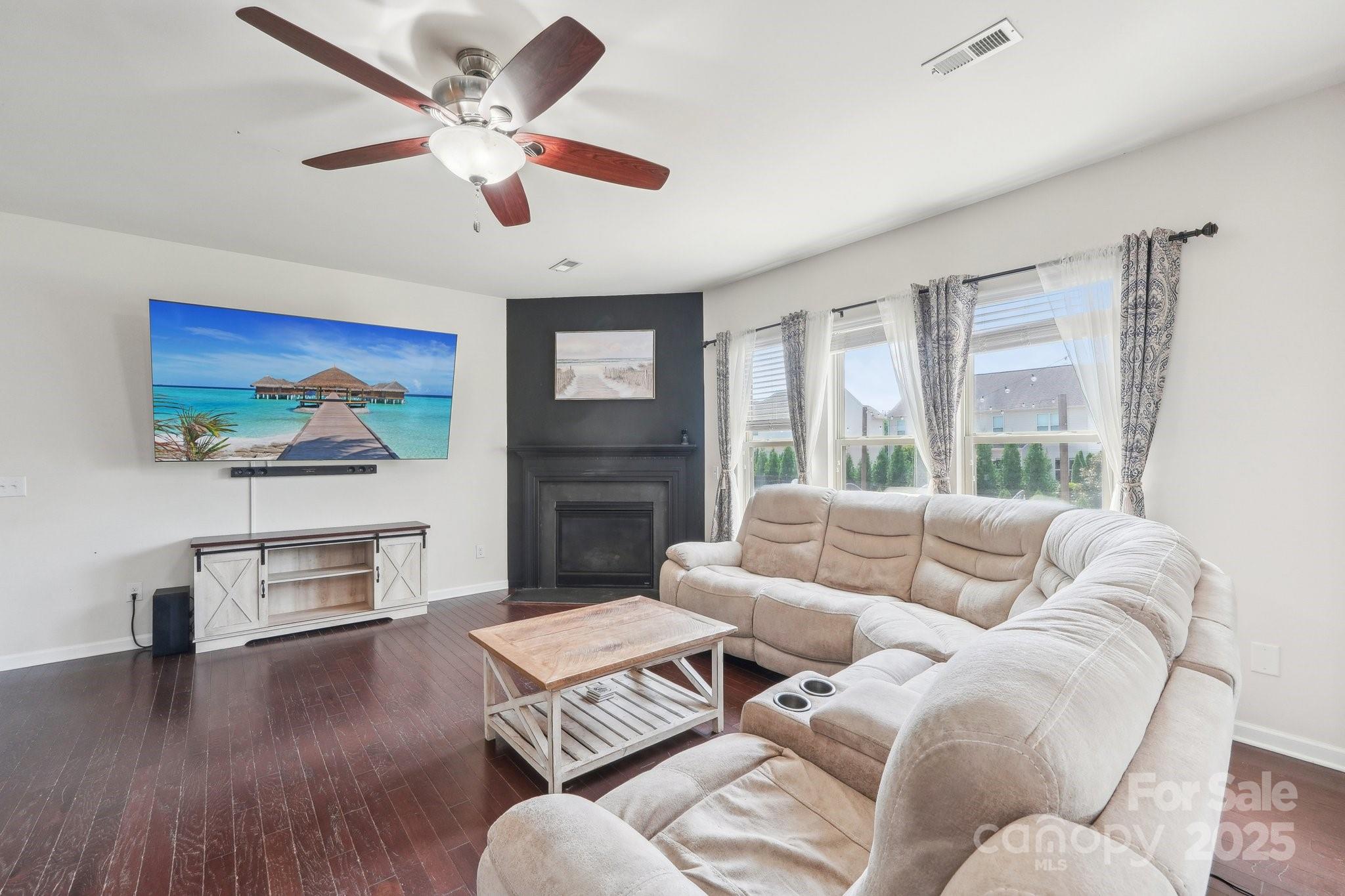 5037 Nighthawk Drive