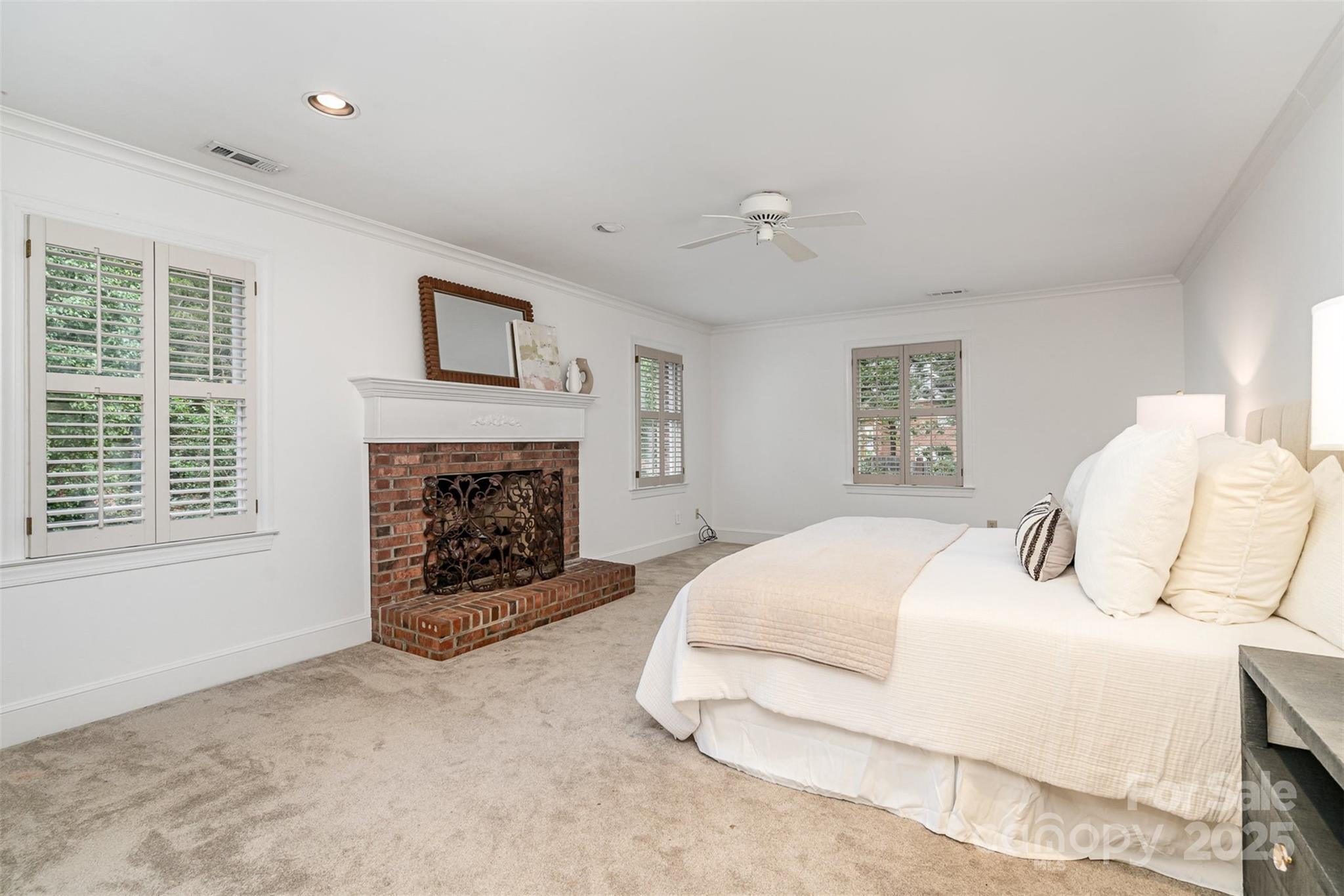 2600 Oakmeade Drive