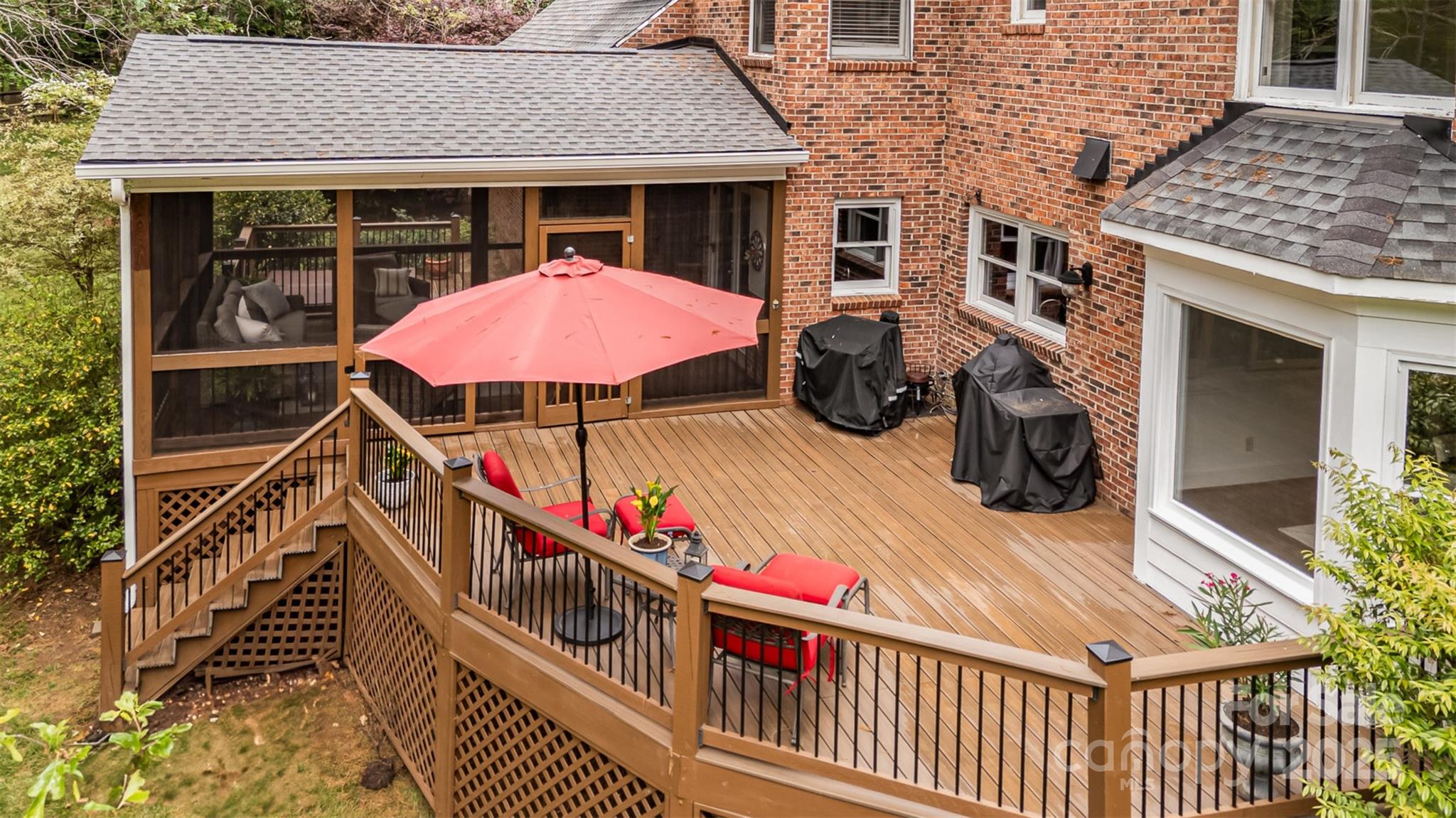 2600 Oakmeade Drive