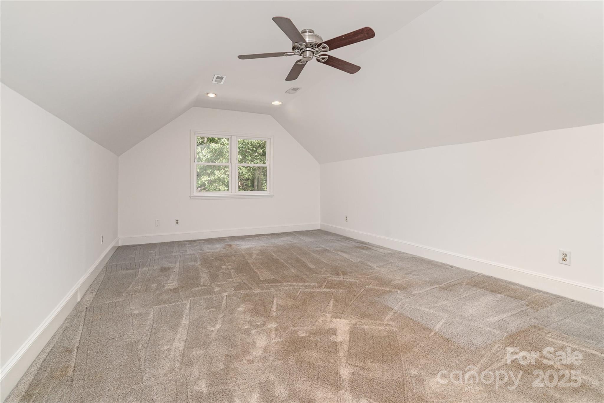 2600 Oakmeade Drive