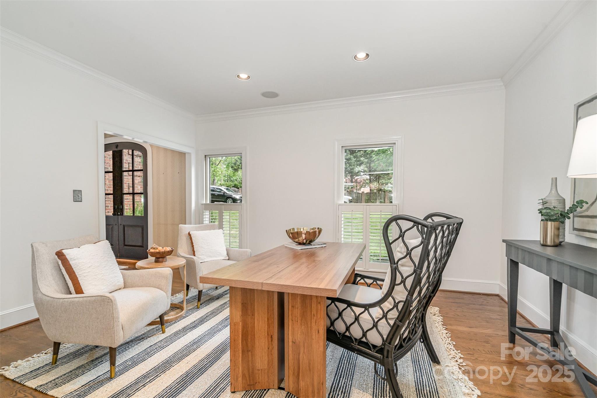 2600 Oakmeade Drive