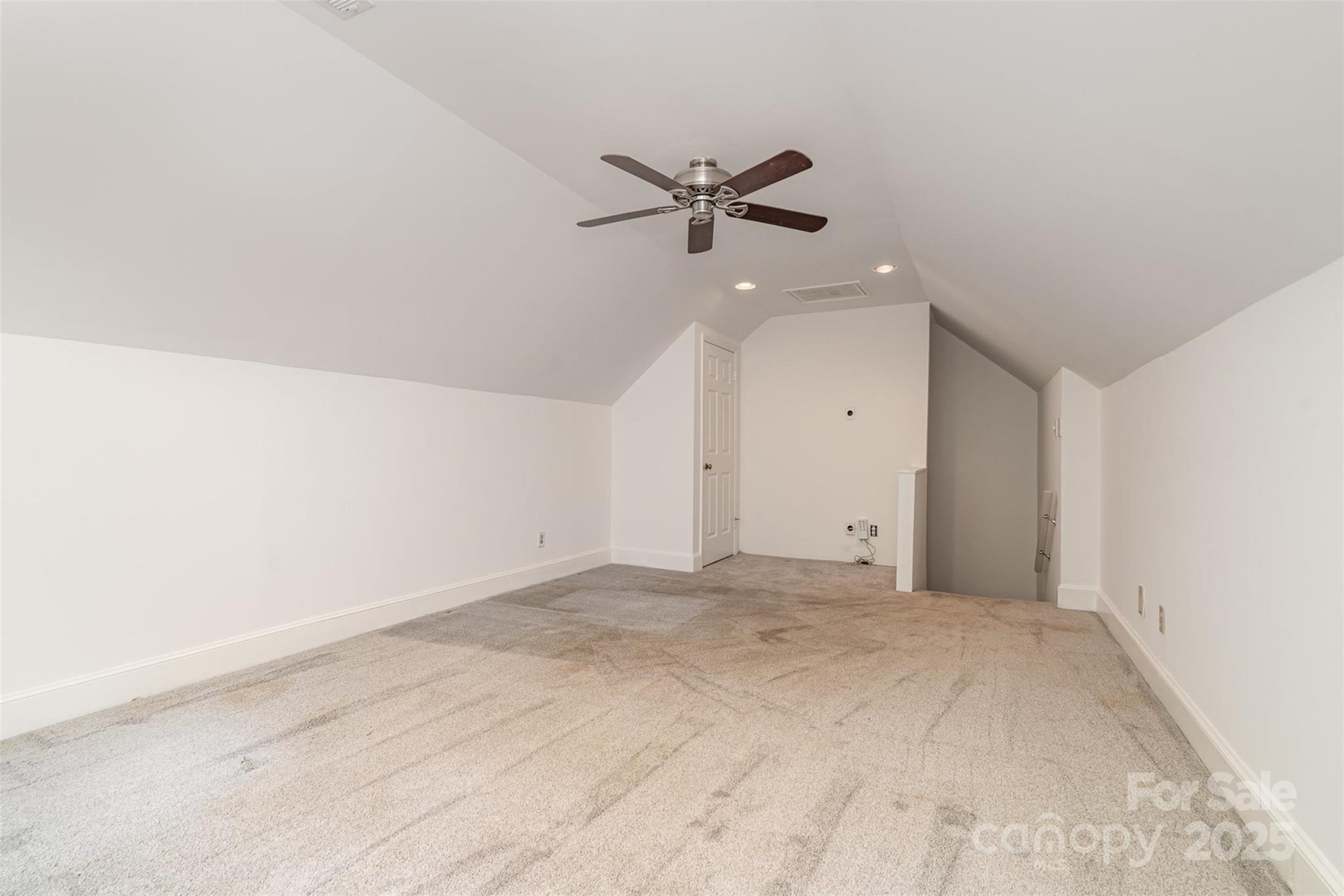 2600 Oakmeade Drive
