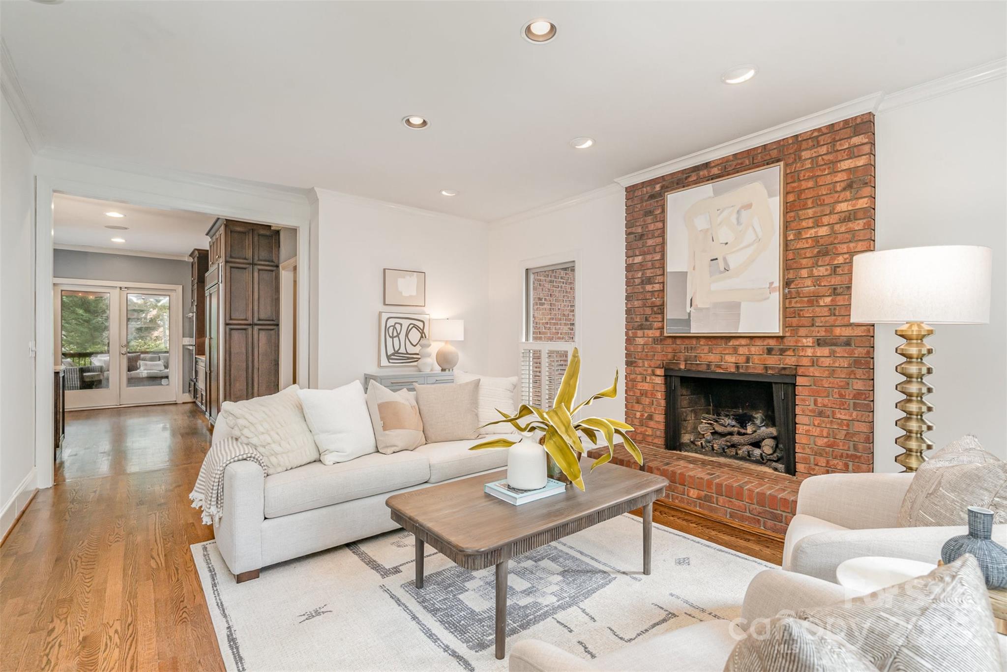 2600 Oakmeade Drive