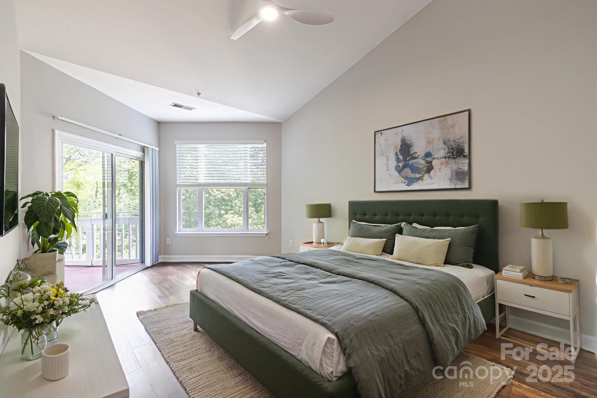 795 Peninsula Drive