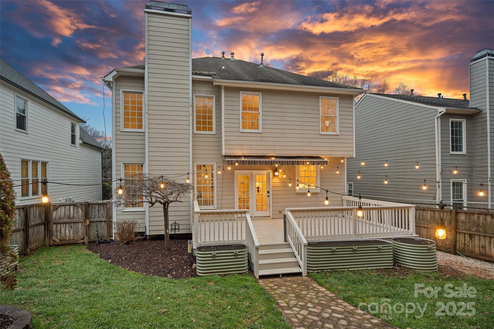1913 Dunhill Drive