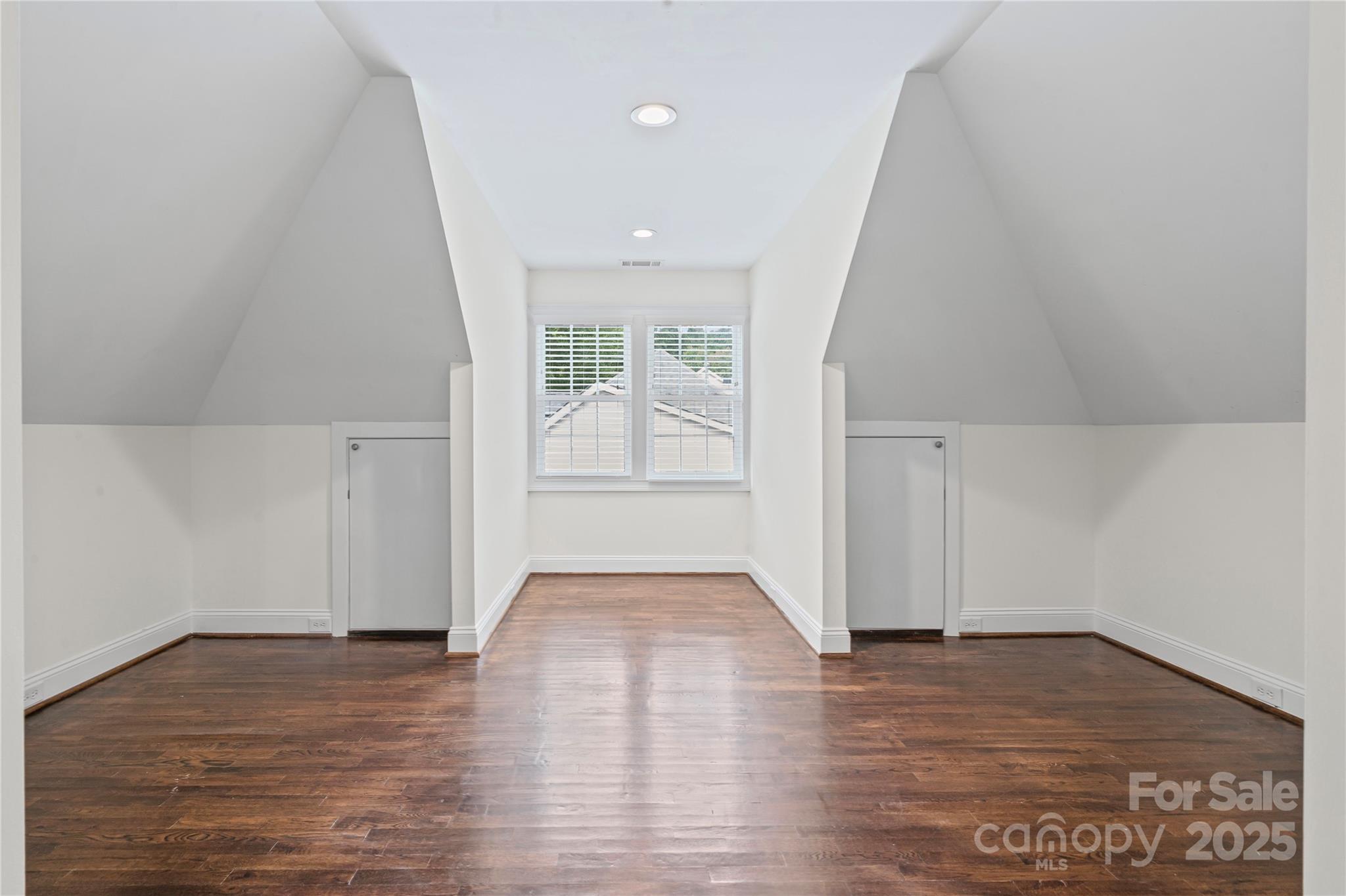 12324 Willingdon Road
