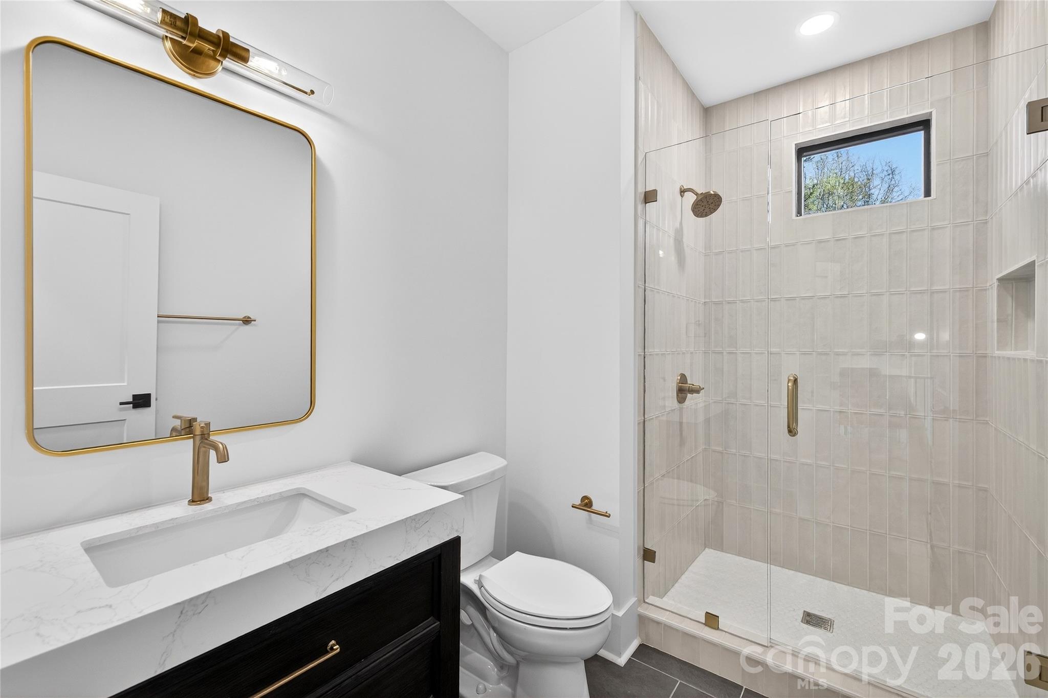 1209 Meadowood Lane