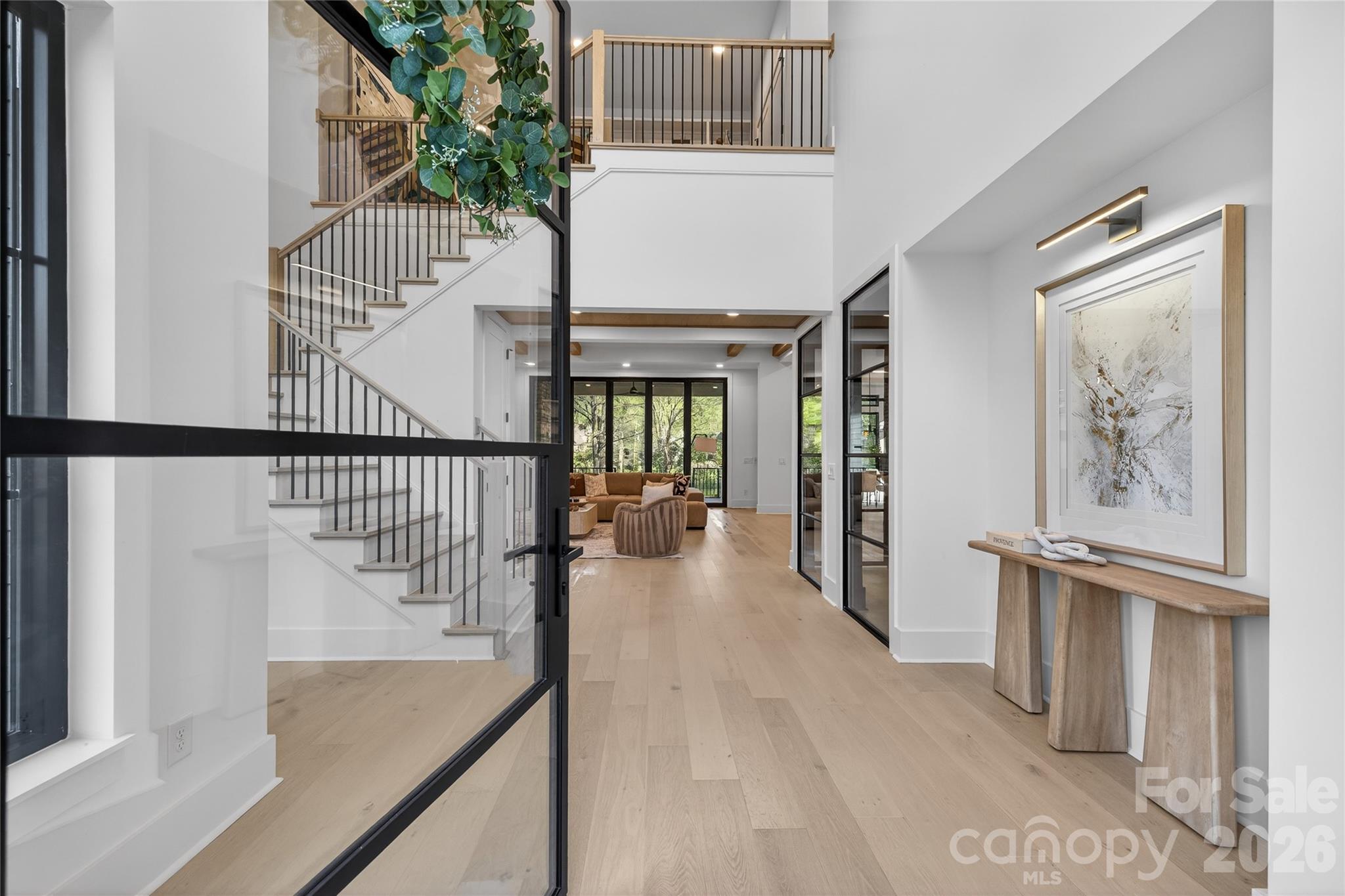1209 Meadowood Lane