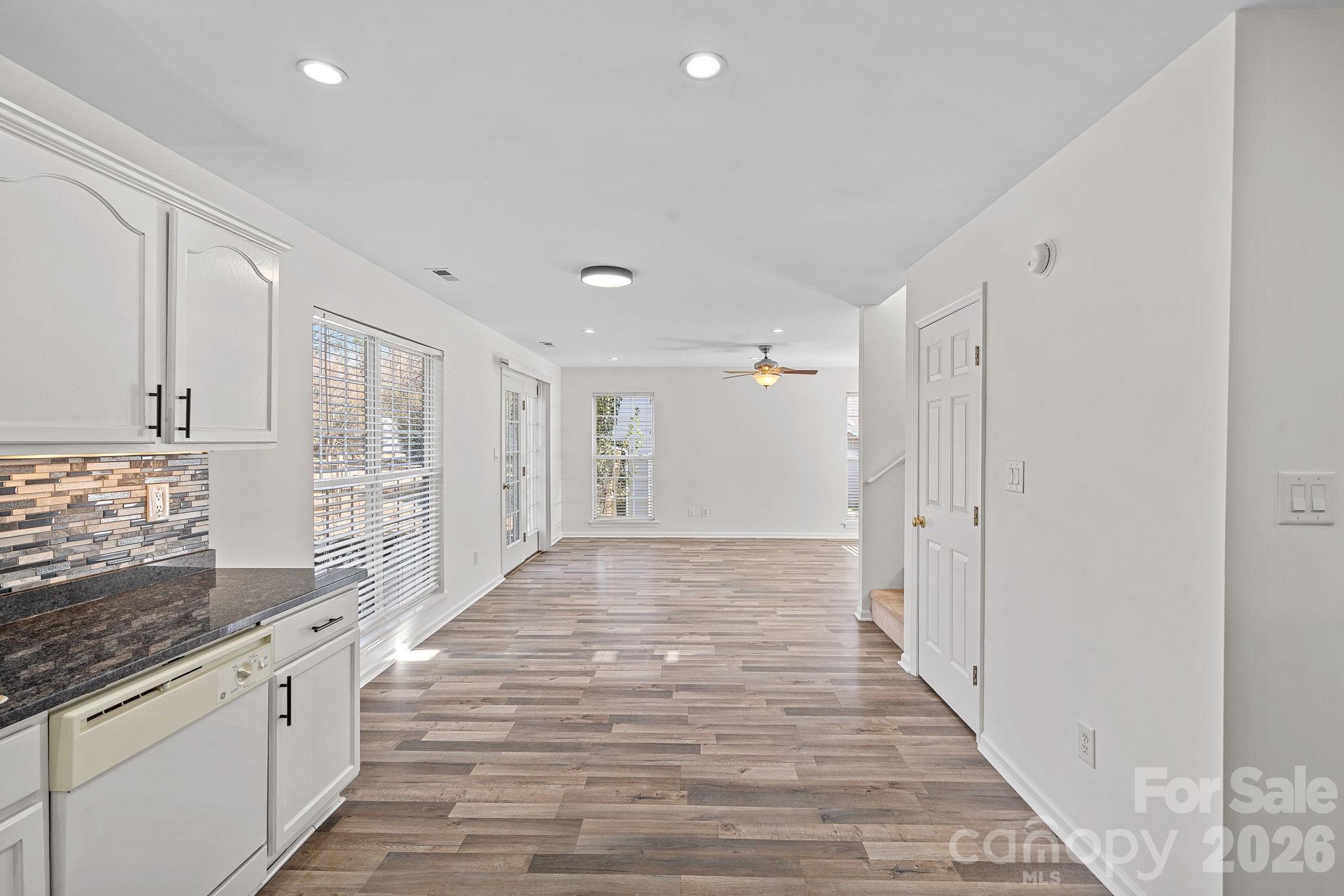 248 Commodore Loop