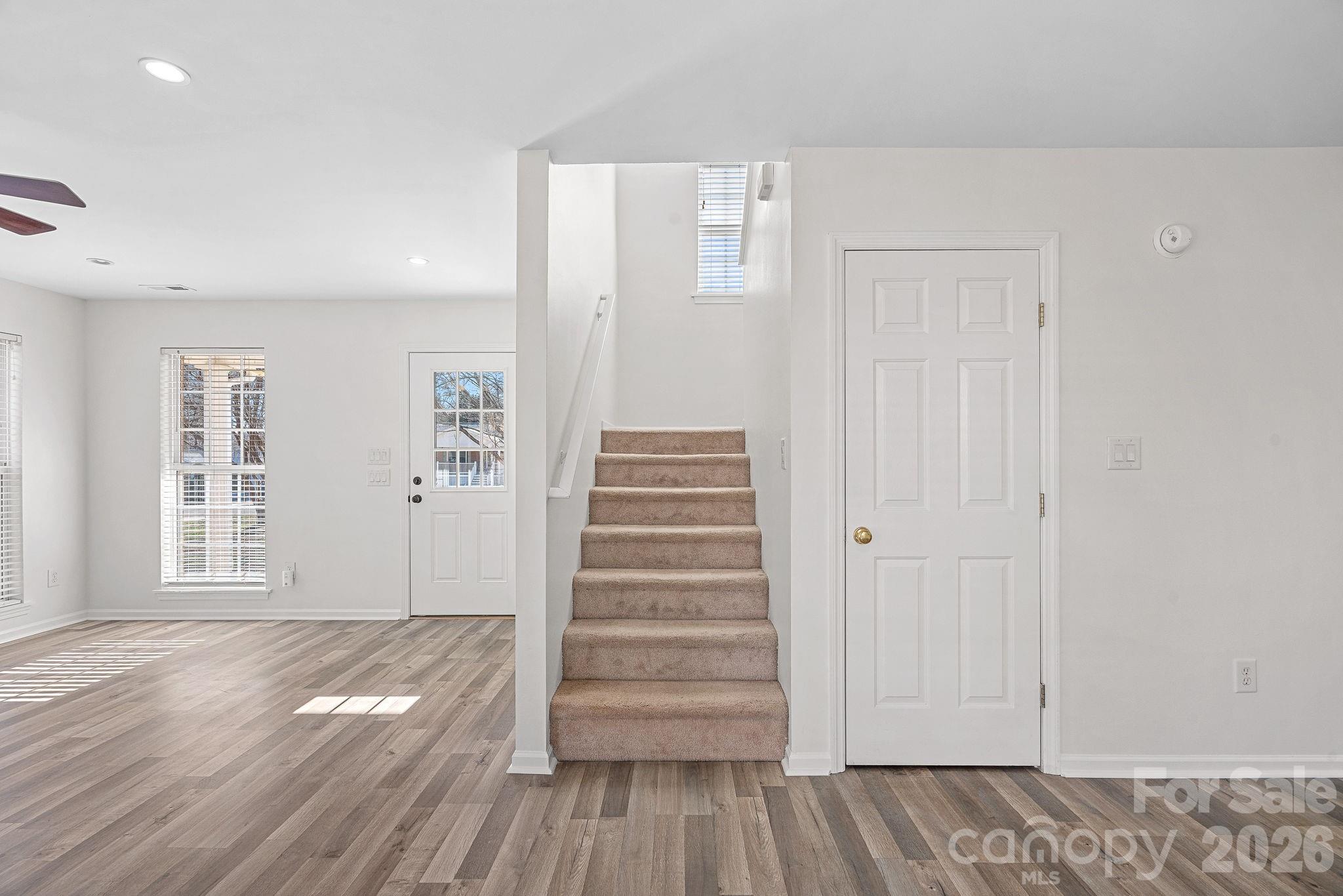 248 Commodore Loop
