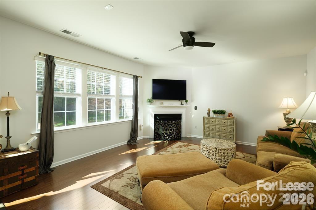 10745 Sapphire Trail