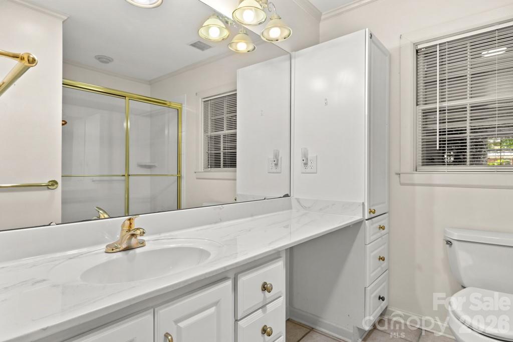 5335 Lansing Drive