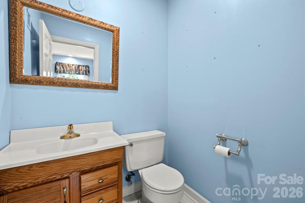 5335 Lansing Drive