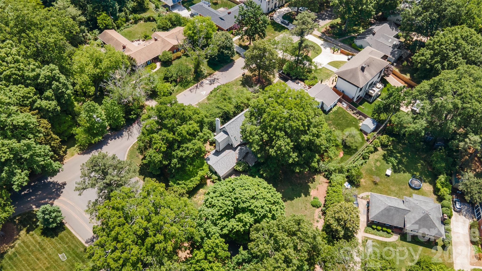 5335 Lansing Drive