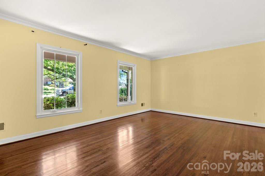 5335 Lansing Drive