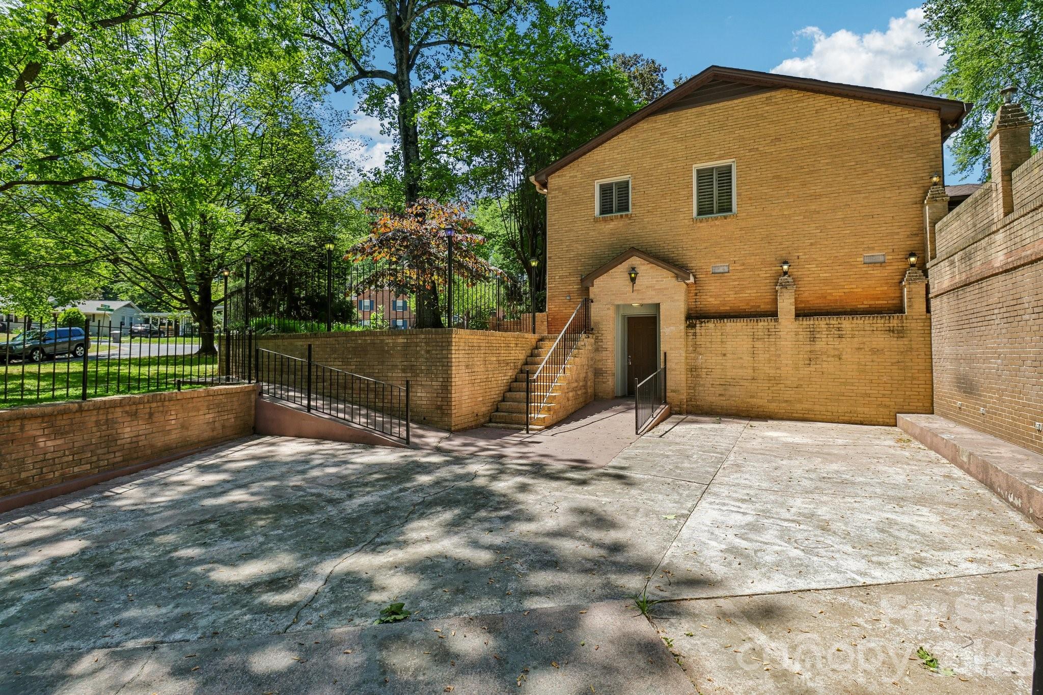 5351 Murrayhill Road