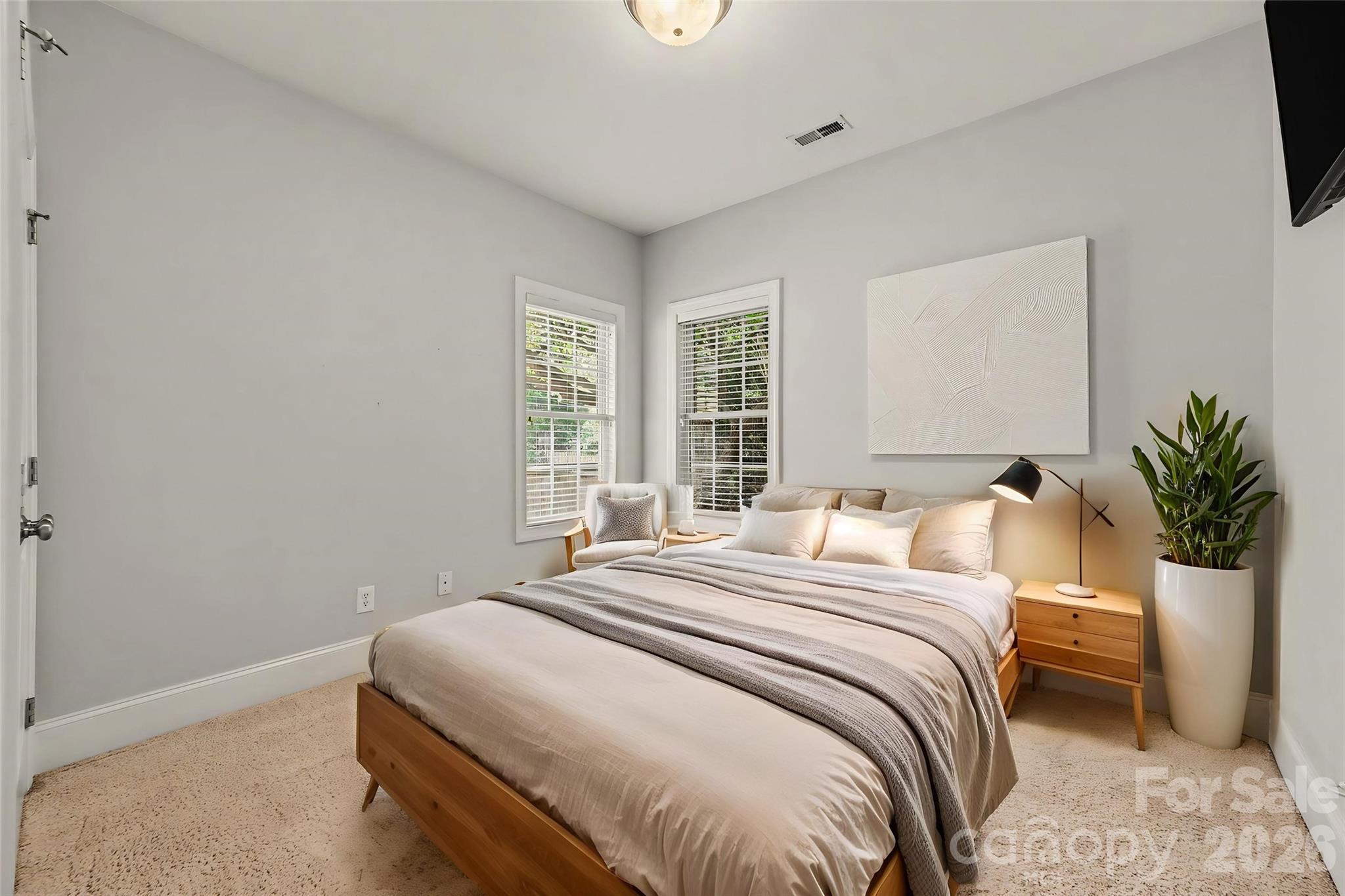 1109 Moray Court
