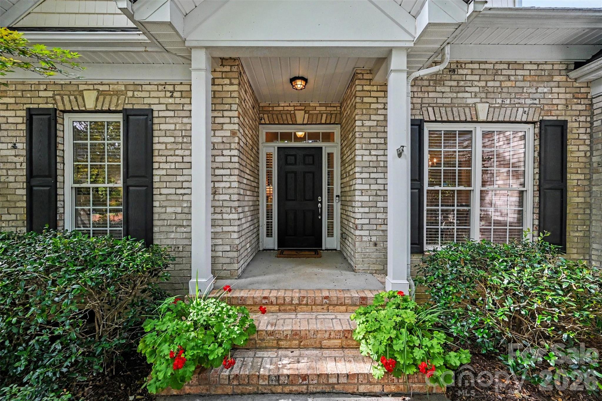 1109 Moray Court