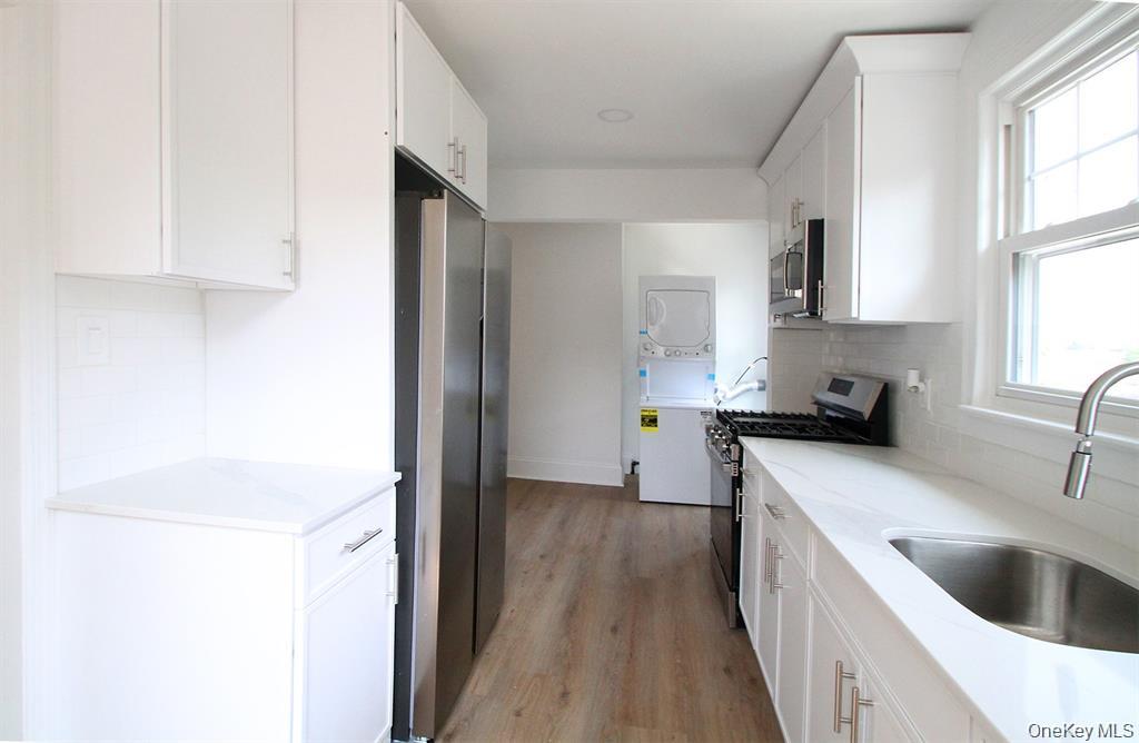 344 Roslyn ave