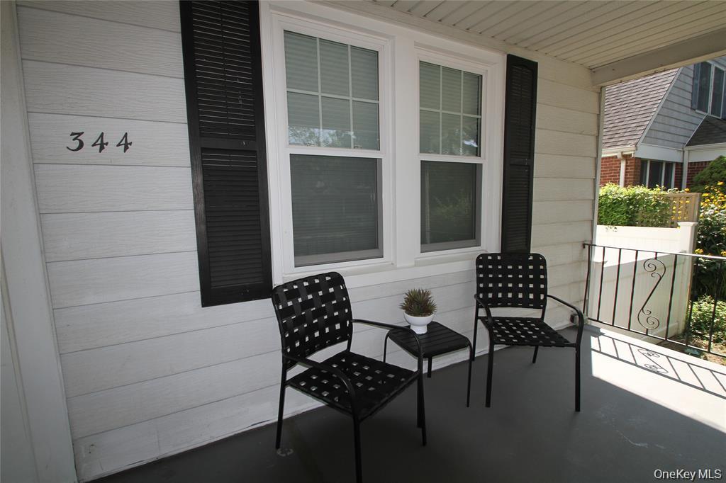 344 Roslyn ave