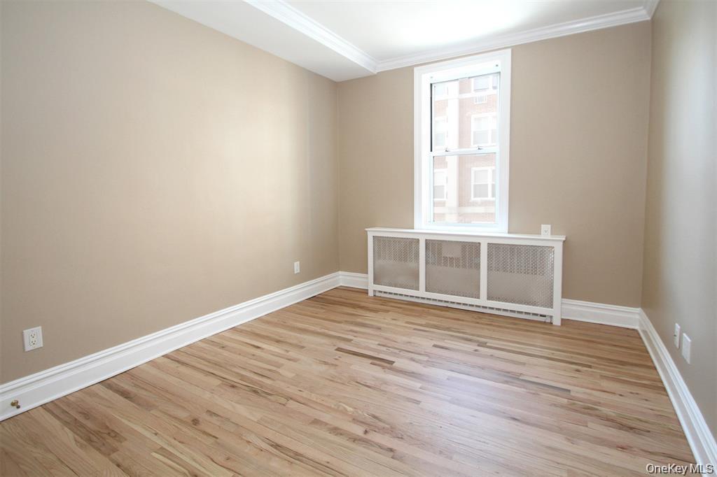 111 7th Street Unit: 202