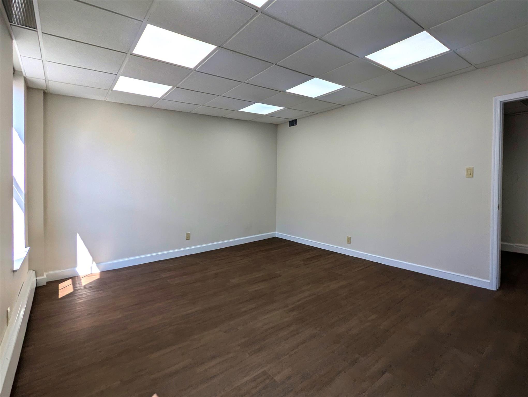 59-65 Hilton Avenue