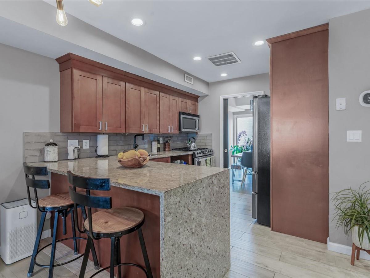 12 Deepwater Way Unit: 31