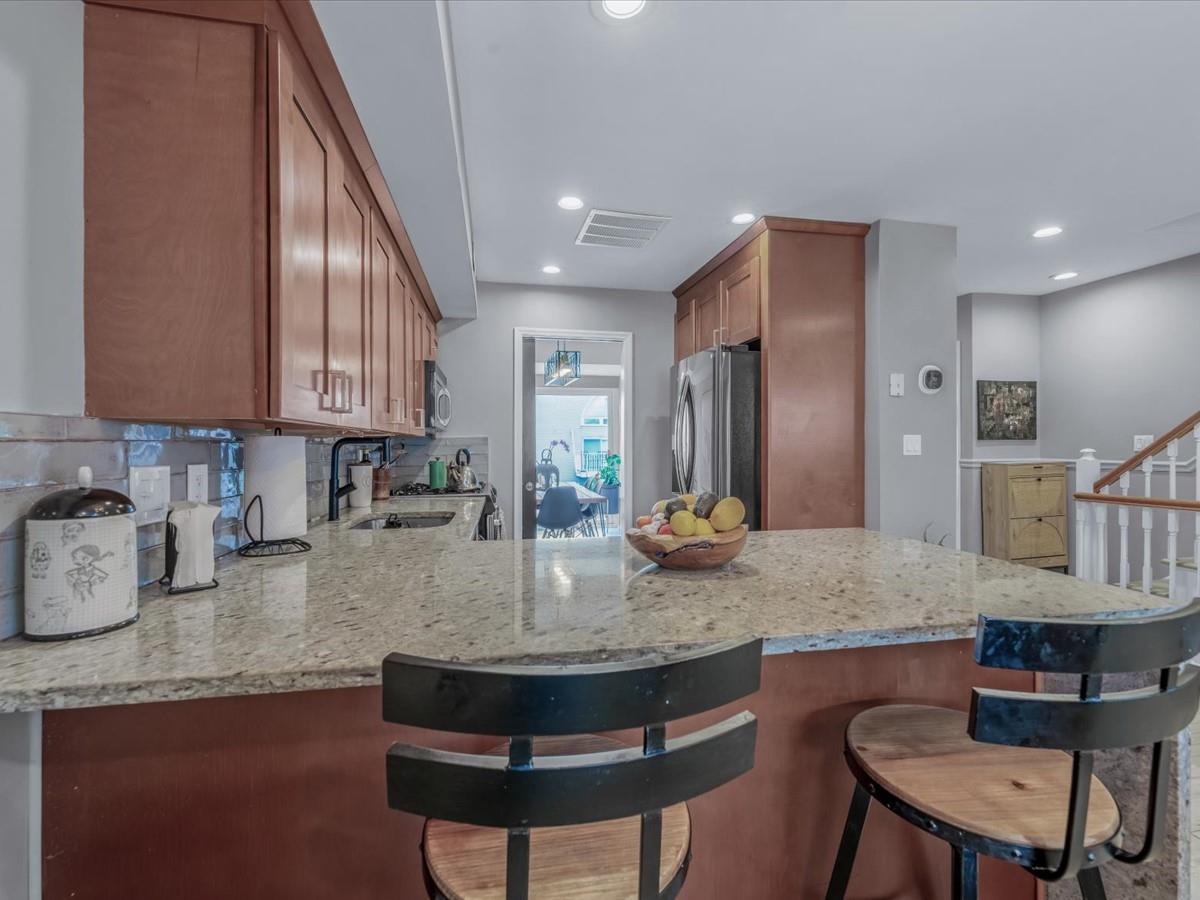 12 Deepwater Way Unit: 31